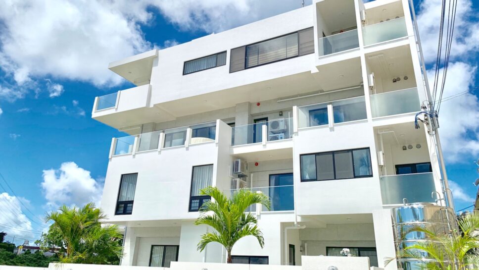 CONDOMINIUM 紅－BIN－