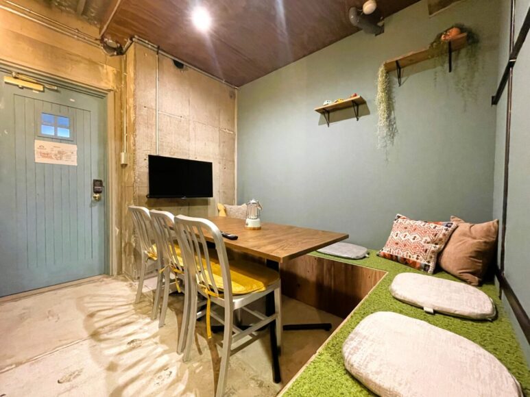 365 BASE outdoor hostel