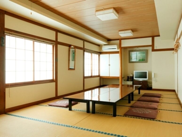 温泉旅館 芝川苑