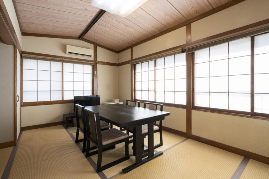温泉旅館 芝川苑