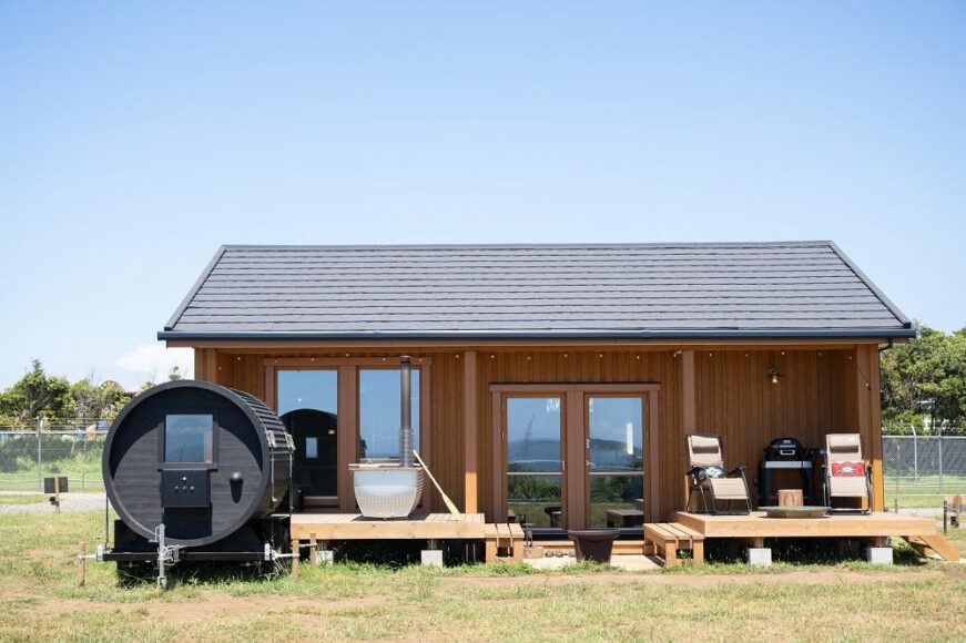 The CLIFF CAMP&BBQ