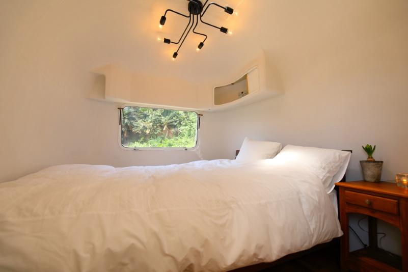 HOLLY CAMP AIRSTREAM VILLA AMAMI
