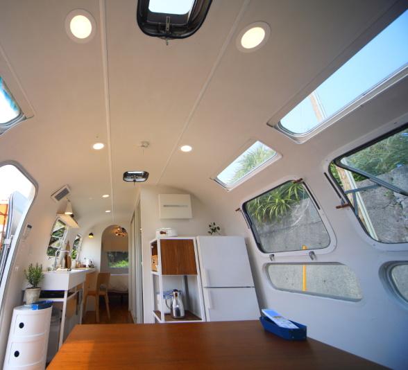 HOLLY CAMP AIRSTREAM VILLA AMAMI