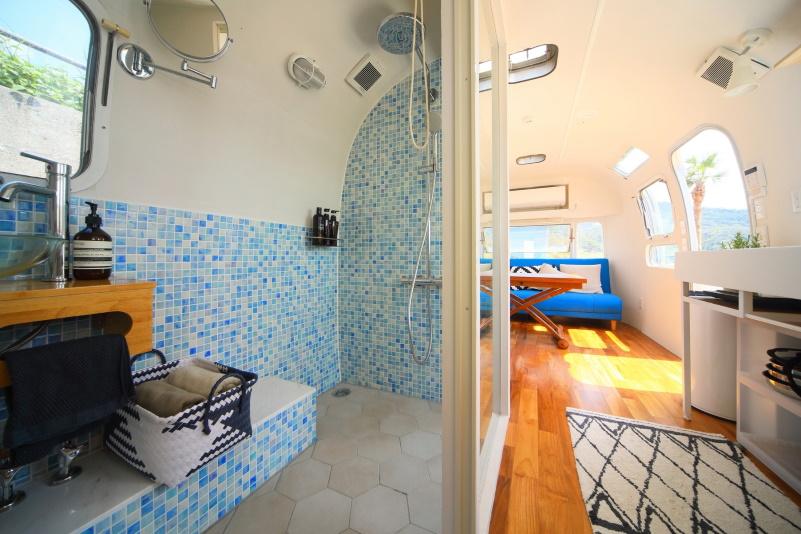 HOLLY CAMP AIRSTREAM VILLA AMAMI